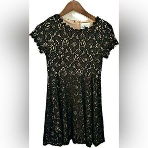 RARE EDITION DRESS NAVY LACE OVER NUDE FABRIC GREAT COND BUNDLE2SAVE